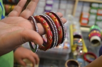 'Laakh ki Chudiyan' bangles